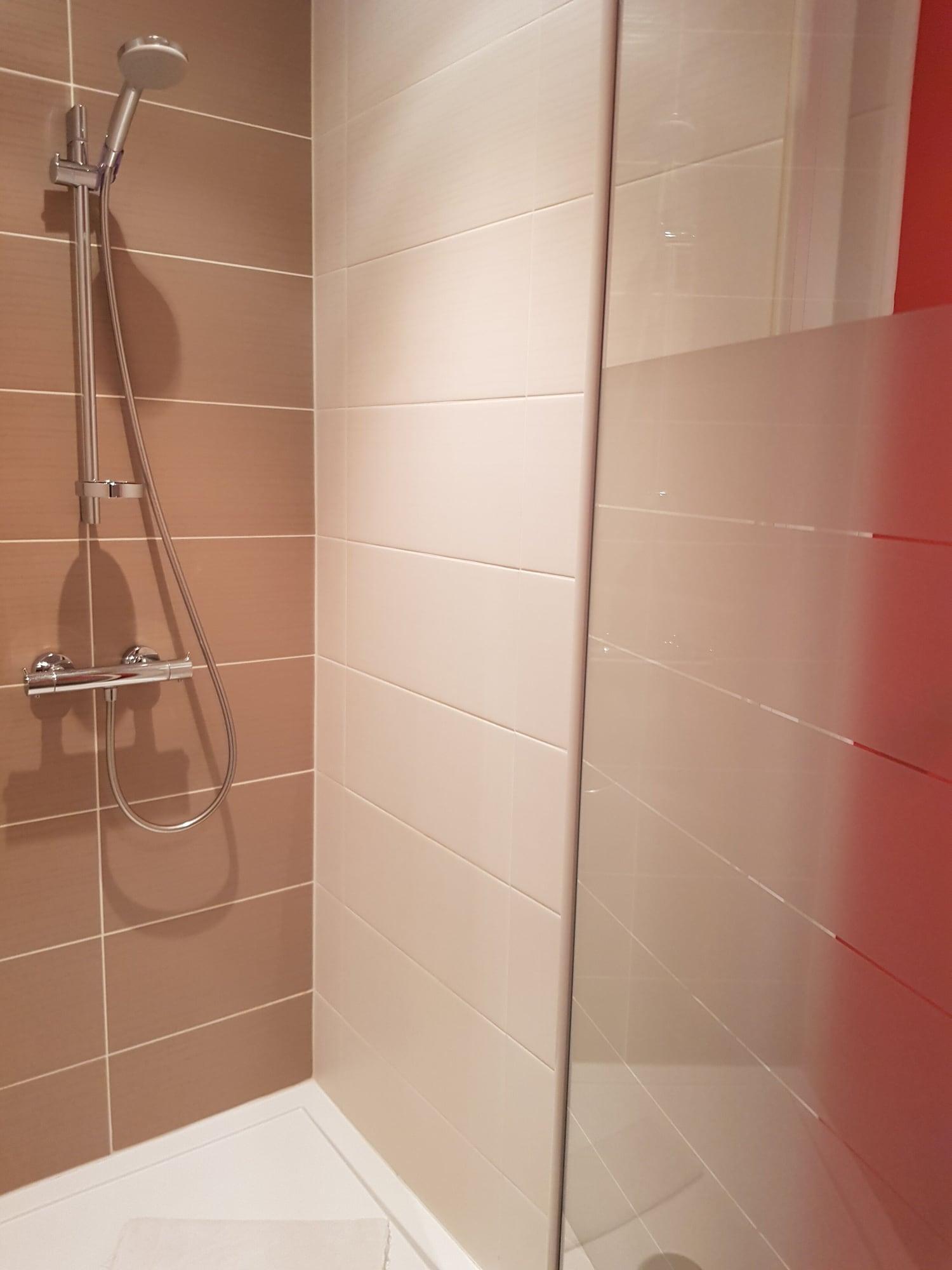 Logis Hotel A La Bonne Auberge Laval  Dış mekan fotoğraf